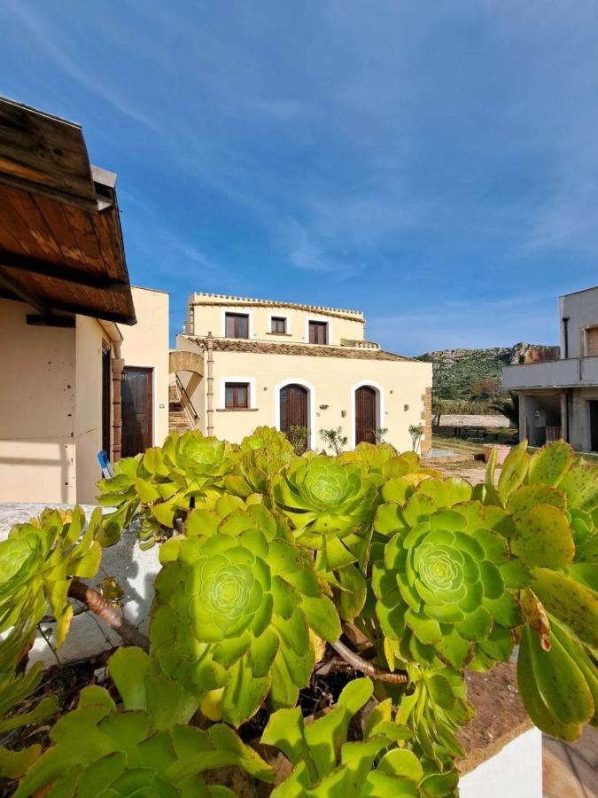 Hotel Cala Buguto Кустоначи Экстерьер фото