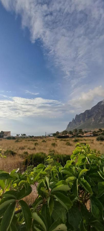 Hotel Cala Buguto Кустоначи Экстерьер фото