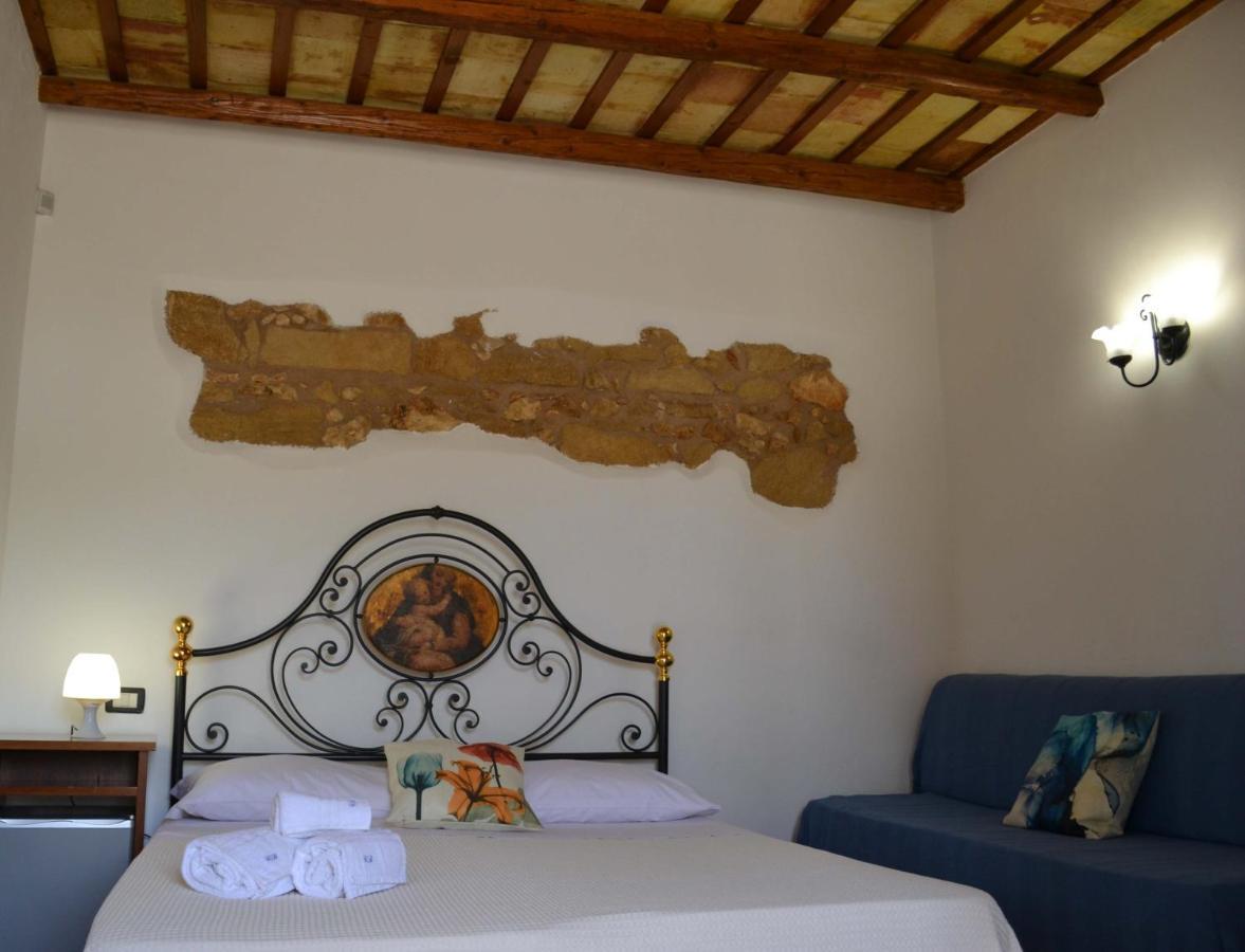 Hotel Cala Buguto Кустоначи Экстерьер фото