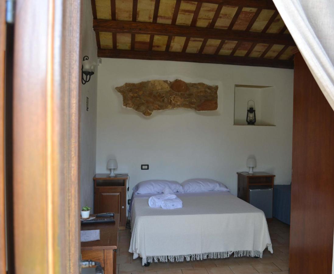 Hotel Cala Buguto Кустоначи Экстерьер фото