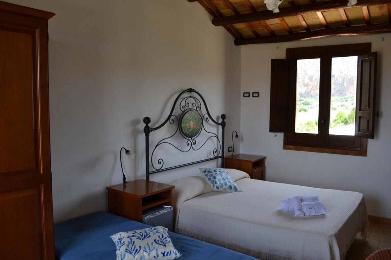 Hotel Cala Buguto Кустоначи Экстерьер фото